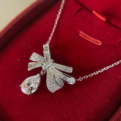 Attagems Luxury 2.0CT Moissanite Pendant Necklace