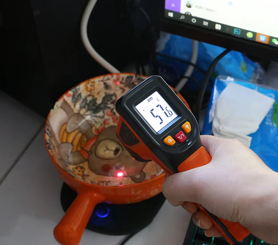 High-precision 600-degree Infrared Thermometer For Baking Kitchen Industry