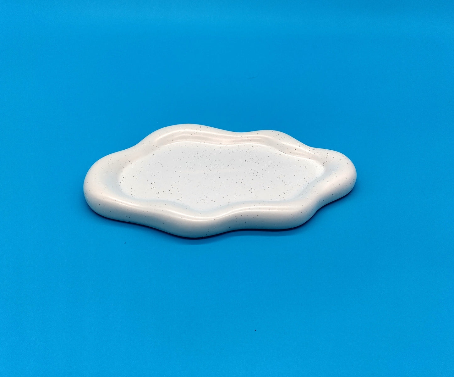 Ceramic Jewellery Dish. Organize your jewelry in style with our Ceramic Cloud Shape Jewelry Dish.