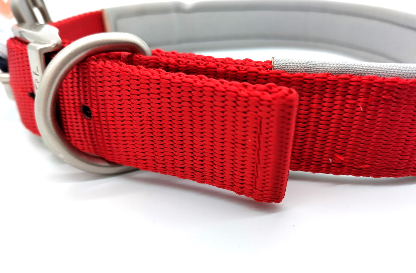 VIVA Dog Collar. Size 45cm - 54cm. Upgrade your dog's collar to the Ancol VIVA Padded Soft Touch Weather Proof Collar today.