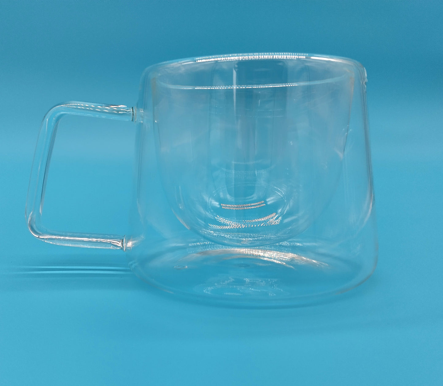 Double Walled Coffee Cups Elevate your beverage experience with the Double-Walled Glasses Mug Set.