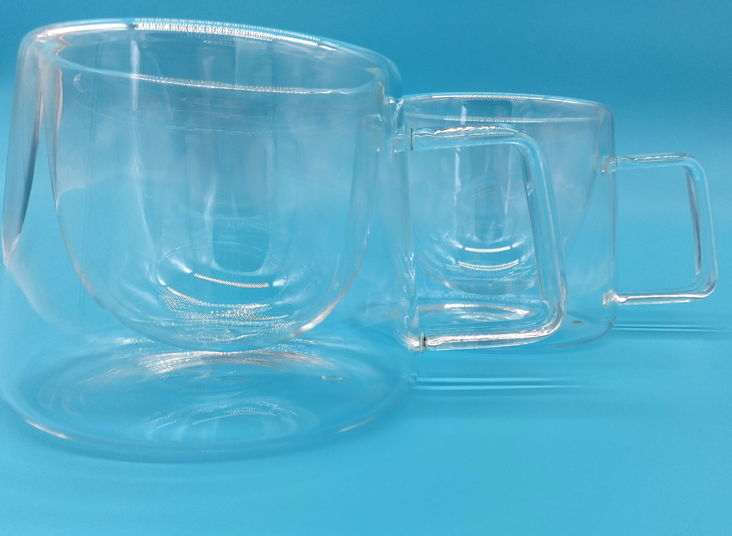 Double Walled Coffee Cups Elevate your beverage experience with the Double-Walled Glasses Mug Set.