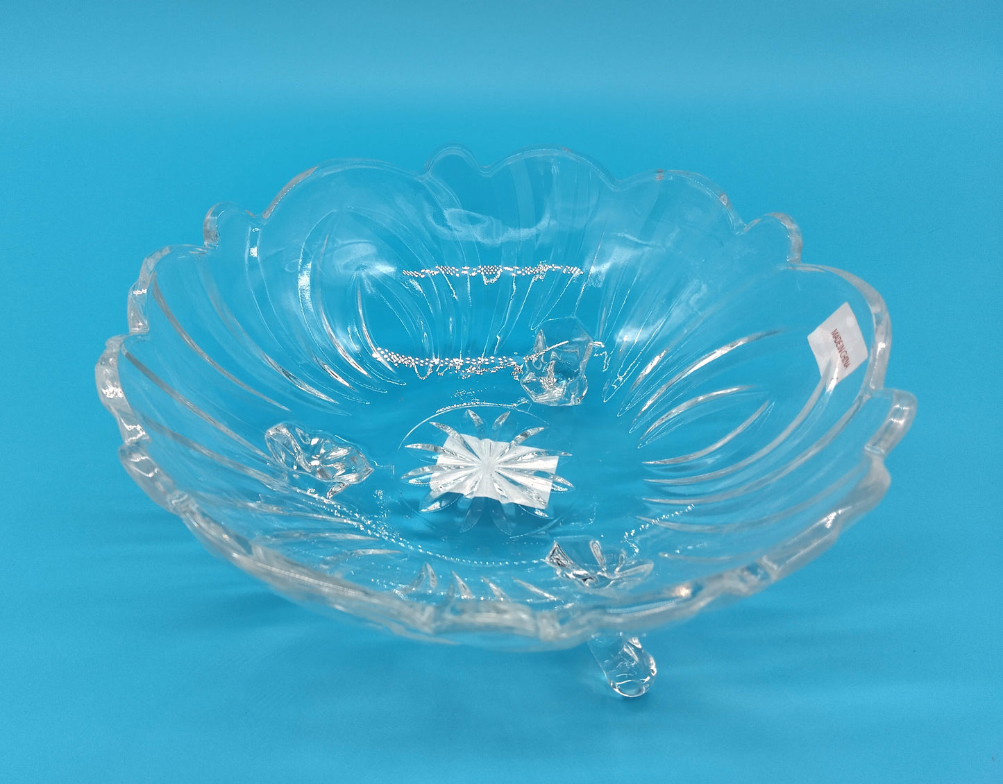 DELI Glassware, Add a touch of elegance to your home with our Large Glass Crystal Clear Fruit Bowl.