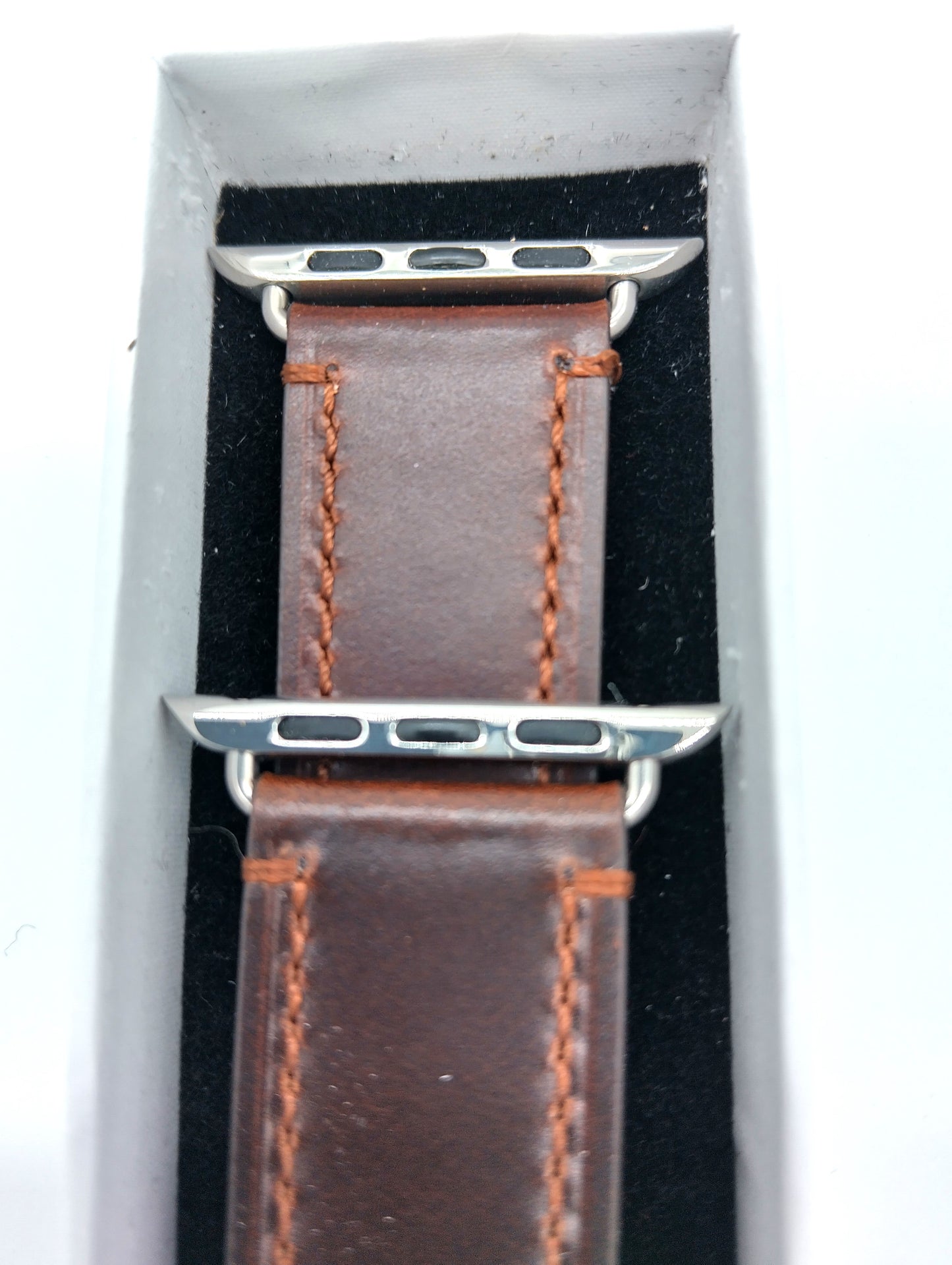 Universal Smartwatch Leather Strap. Perfect for adding a touch of elegance and comfort to your daily wear.