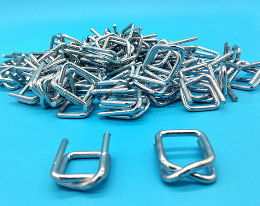 100 Pcs. Kickback Metal Strapping Clamps. Secure your packages and items with confidence using our 100pcs Kickback Heavy Duty Strapping Buckles.