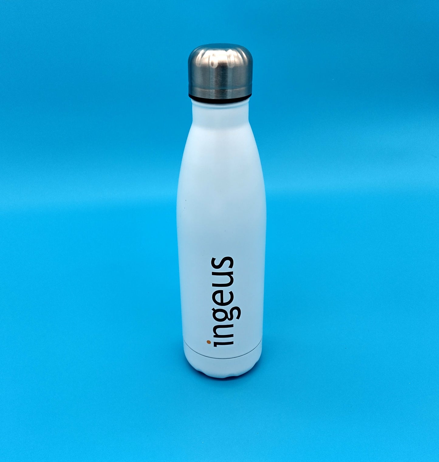 INGEUS Stainless Steel Water Bottle. 500ml. Enjoy the perfect drink temperature with the Ingeus Stainless Steel Thermal Flask.