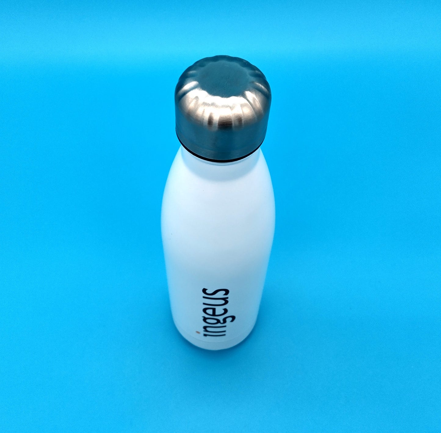 INGEUS Stainless Steel Water Bottle. 500ml. Enjoy the perfect drink temperature with the Ingeus Stainless Steel Thermal Flask.