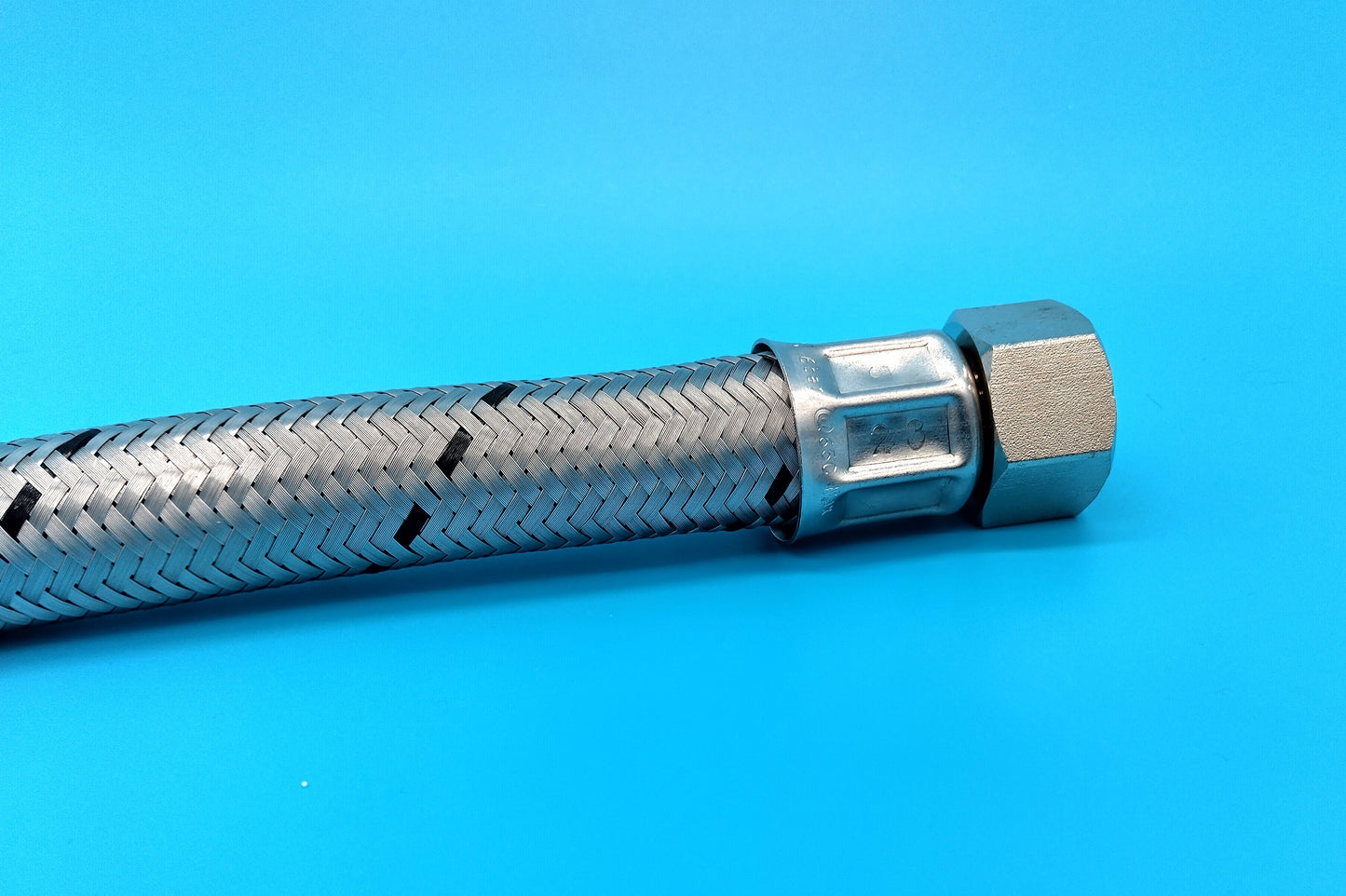 70 cm. Flexible Pipe Connector. Upgrade your plumbing system with the reliable and efficient Qalflex Qwras Flexible Pipe Connector.