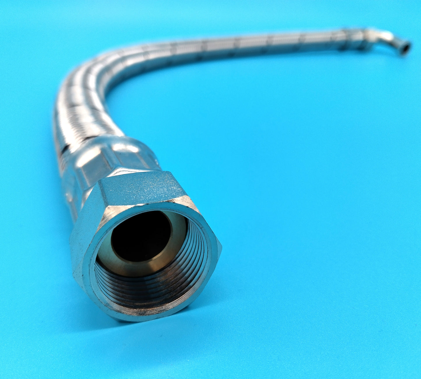 70 cm. Flexible Pipe Connector. Upgrade your plumbing system with the reliable and efficient Qalflex Qwras Flexible Pipe Connector.