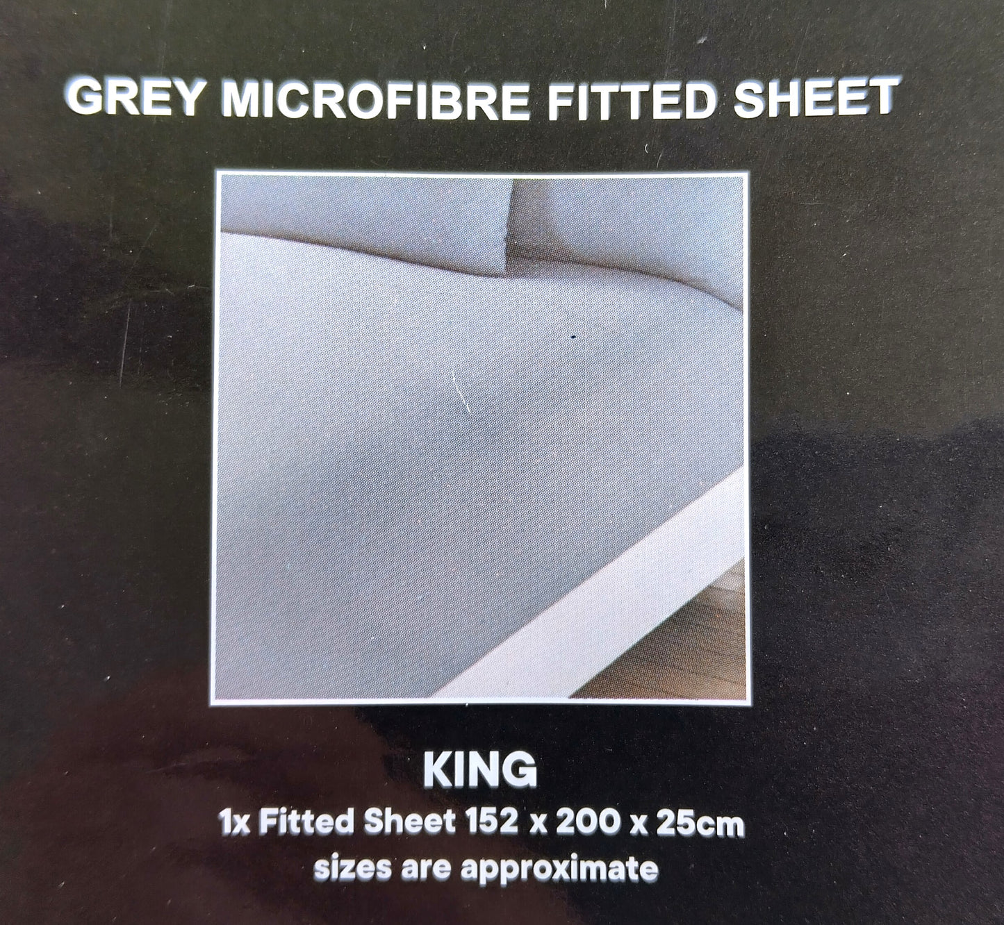 OHS Single Fitted Sheet. Gray. Upgrade your bedding with the OHS Single Fitted Sheet in Gray Microfibre.