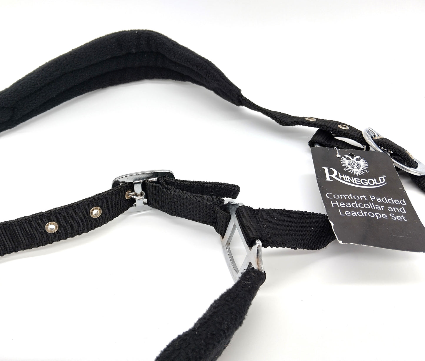 Fleece Headcollar with Lead Rope Set. Ensure your horse's comfort and style with our Fleece Headcollar with Lead Rope Set.