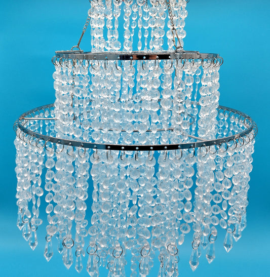 GIGGI Acrylic 3-Tier Lamp Shade. Clear. Elevate your home decor with this stunning Easy Fit Crystal Chandelier Light Shade.