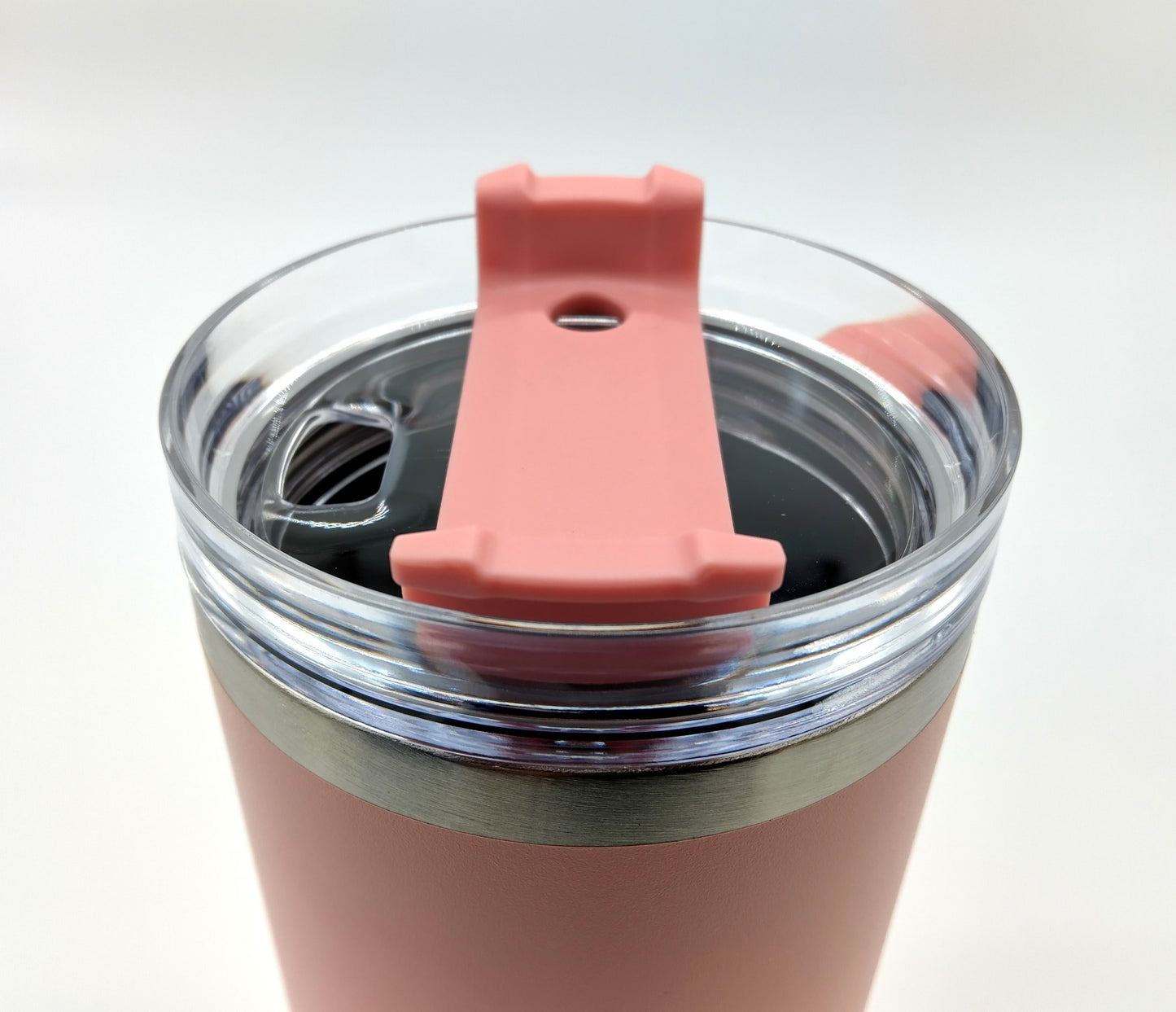 Travel Mug. 1200ml. Pink. Perfect for maintaining the temperature of your beverages, whether at home, in the office, or on the go.