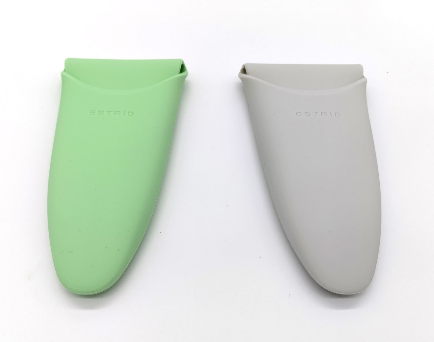 2 Pcs. Razor Case Silicone Protector. Ensure your razors are always protected and ready for use with our 2 Pcs Razor Cases.