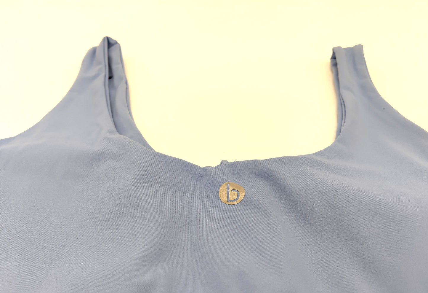 Ultimate Zip Front Vestlette. Size XL. Perfect for staying comfortable and stylish during any activity.