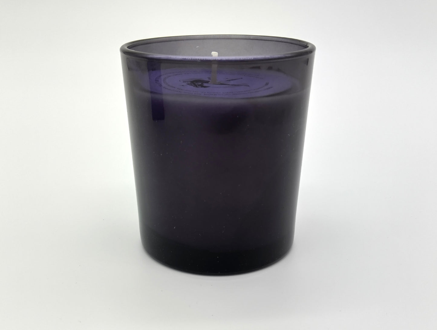 Zodiac Candle. AQUARIUS. Illuminate your space with the celestial charm of our Aquarius Zodiac Candle.