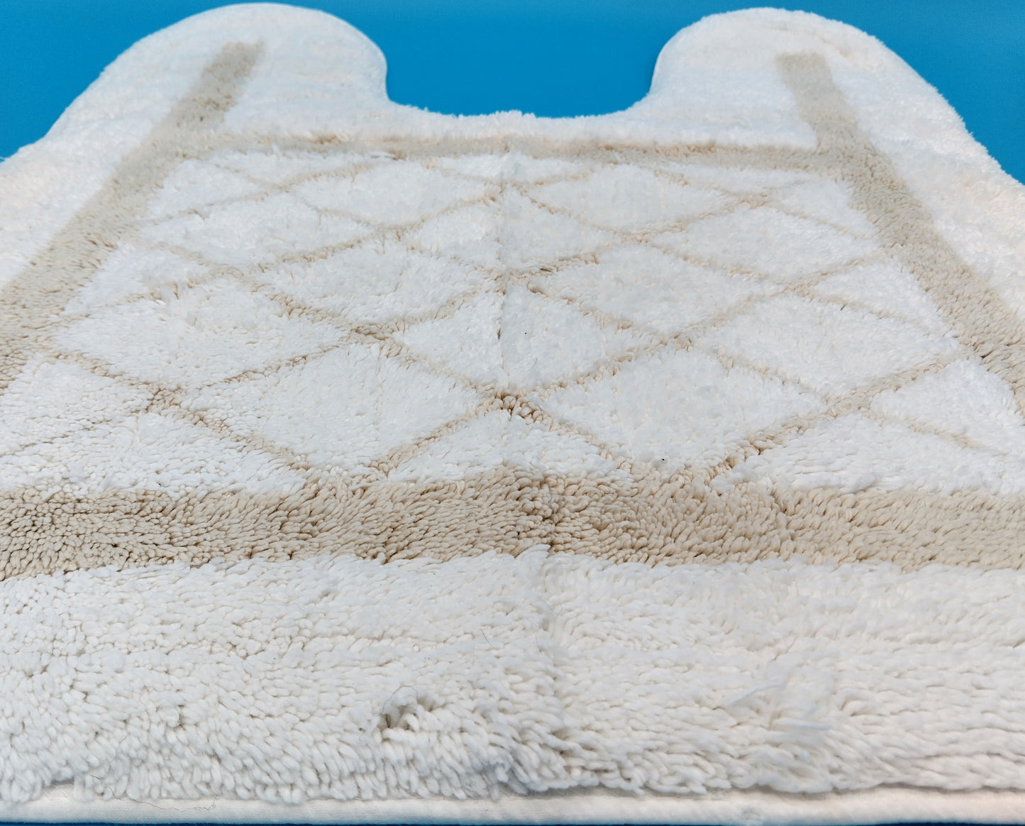 WC Toilet Rug U Shape. 57x50cm. Upgrade your bathroom with our WC Toilet Rug.