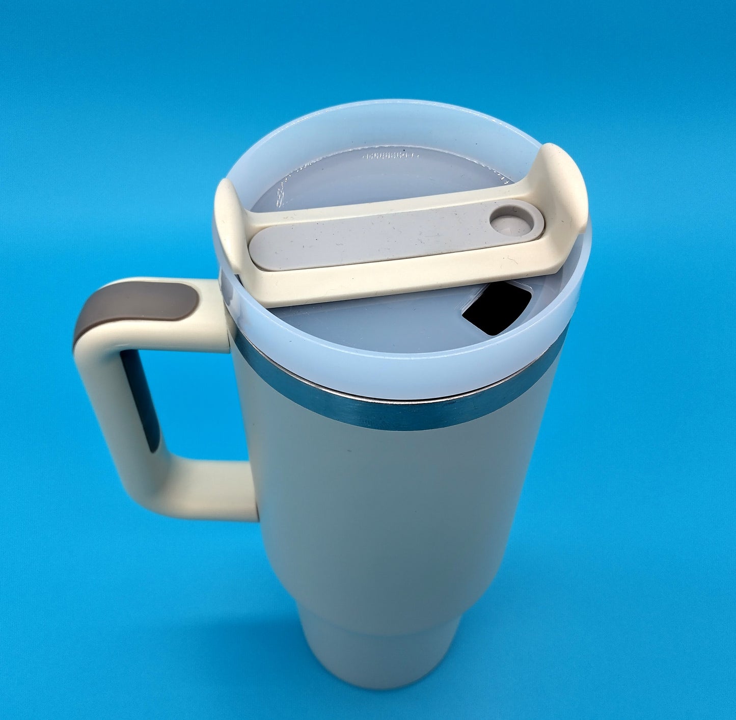 Milky Stainless Stell Cup. Upgrade your beverage experience with the Milky Stainless Steel Cup.