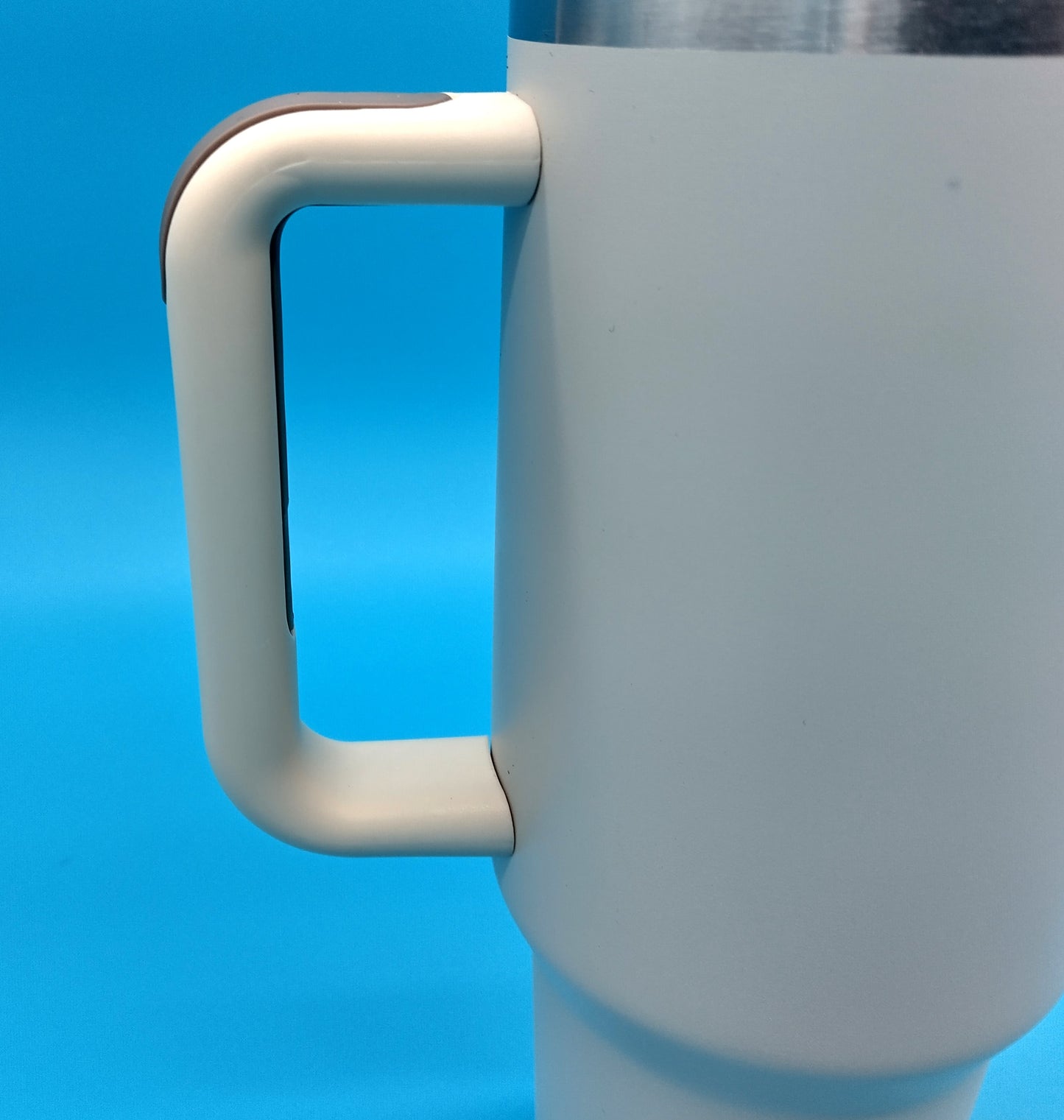 Milky Stainless Stell Cup. Upgrade your beverage experience with the Milky Stainless Steel Cup.