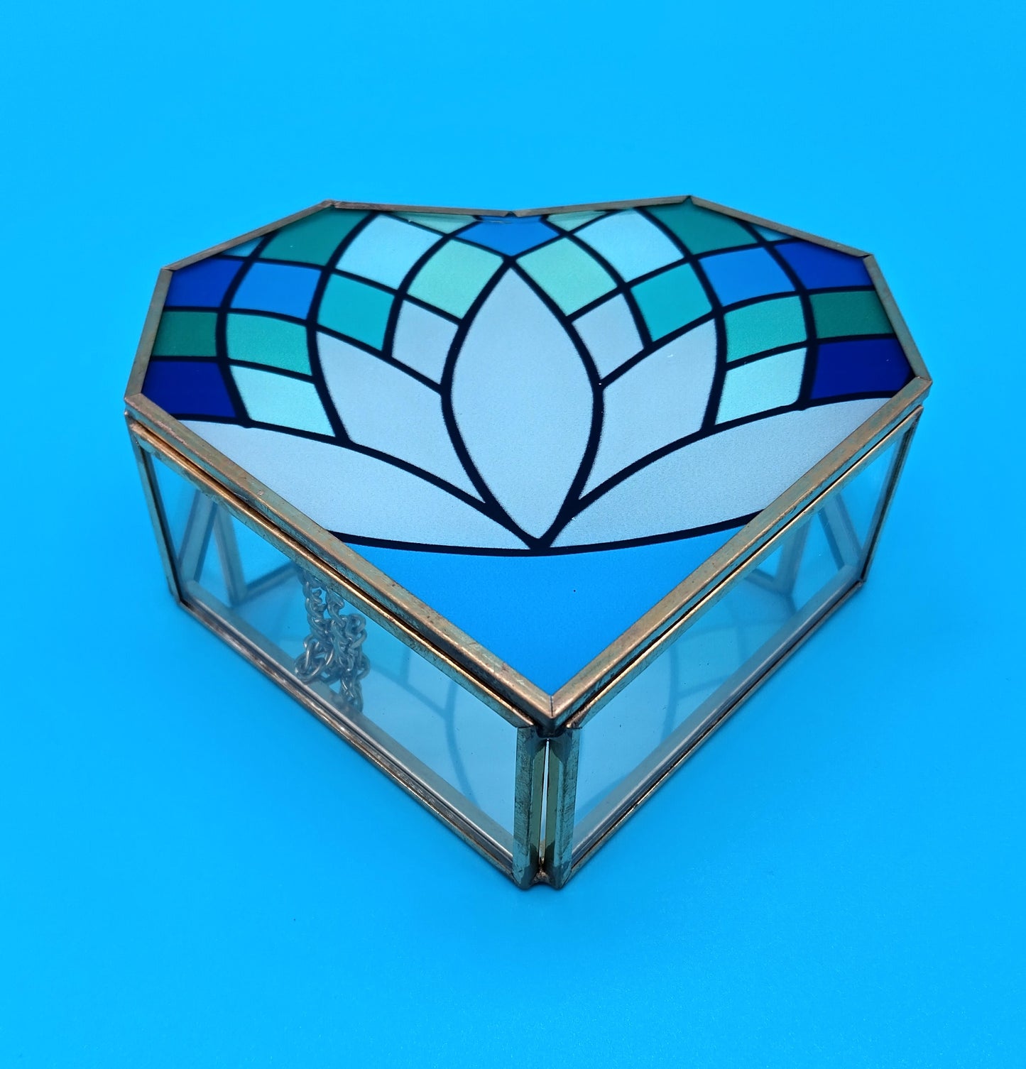 Jewelry Decorative Box Glass. Upgrade your jewelry storage with this elegant Glass Jewelry Decorative Box.