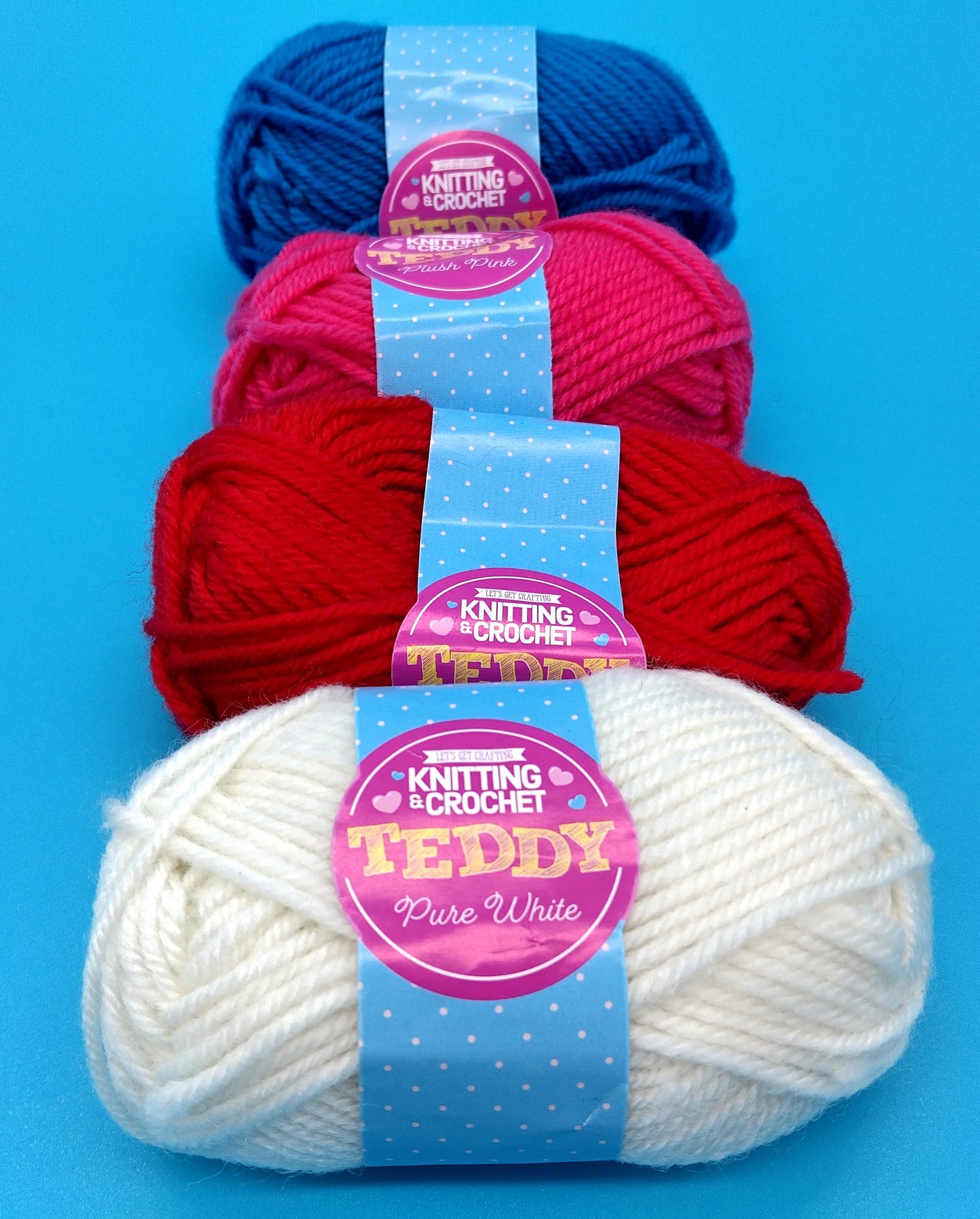 Teddy Knitting and Crochet Set of 8 x 20g. Perfect for creating a variety of colorful and creative pieces.