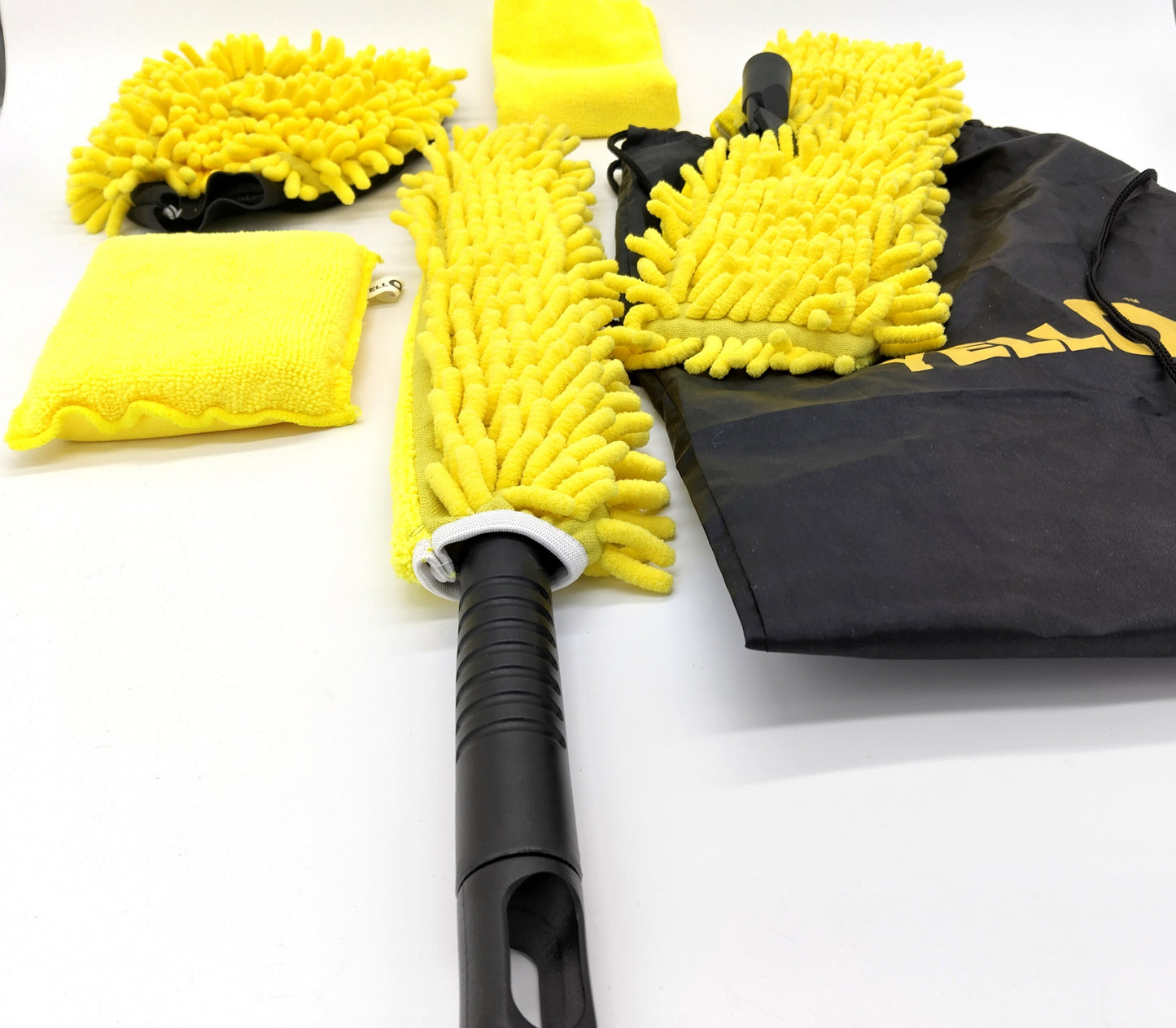 6 Pcs. Cleaning Set. Maintain your car’s pristine appearance with our 6 Pcs. Microfiber Car Cleaning Kit.