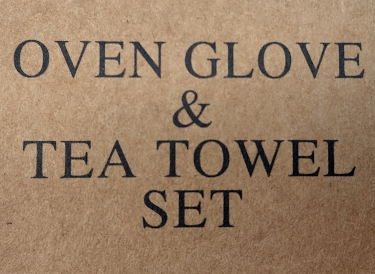 Oven Glove and Tea Towels. Equip your kitchen with this essential Oven Glove and Tea Towels Set.