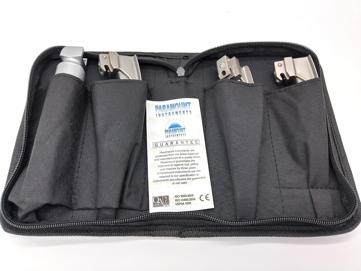 Airway intubation kit. Intubation Deluxe Kit - Fiber Optic Set of 3 Blades (Straight + Curved) &amp; 1 Handle