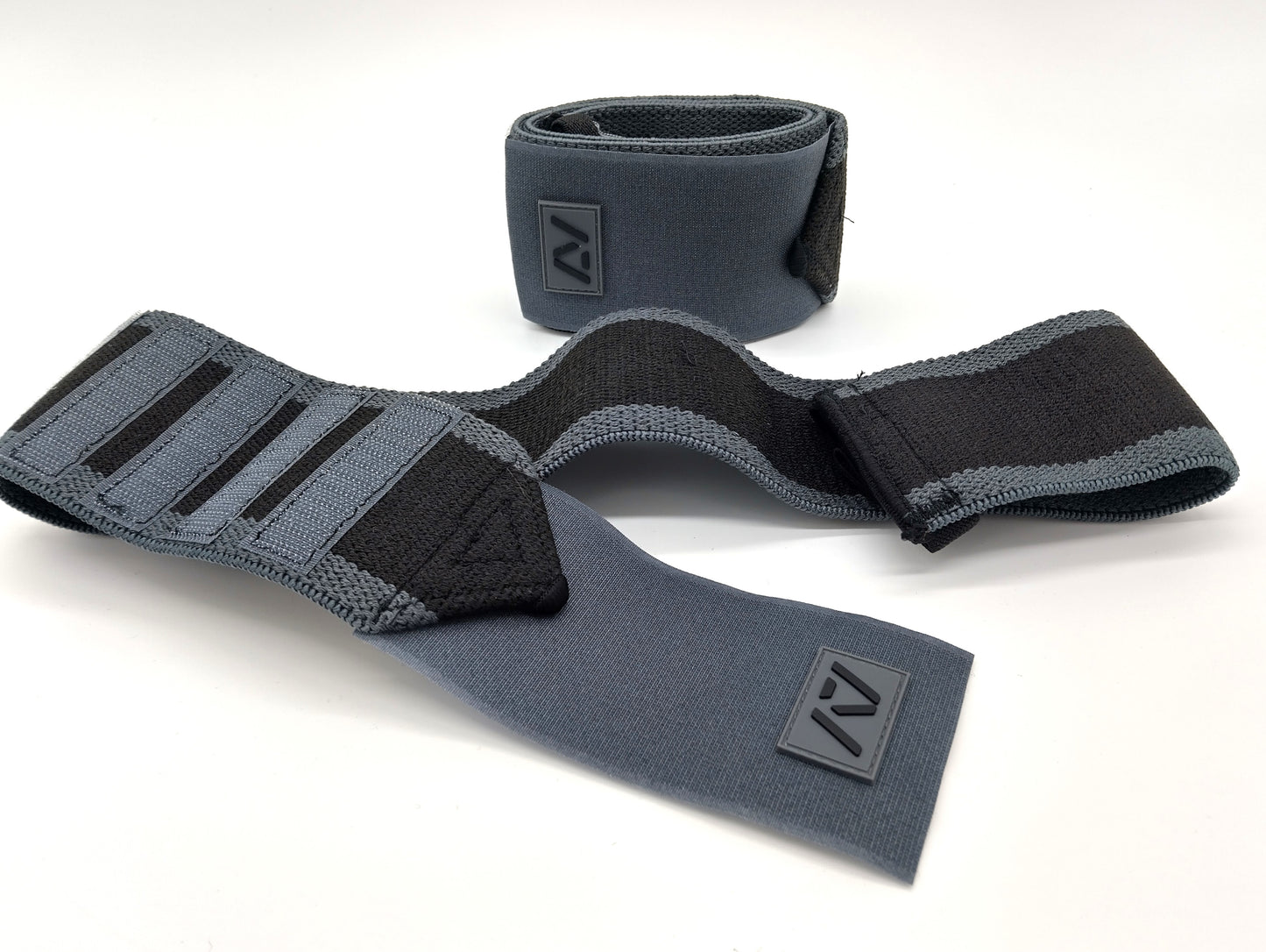 A7 Wrist Wraps Mids Zebra 77cm. Upgrade your workout gear with the A7 Wrist Wraps Mids Zebra.