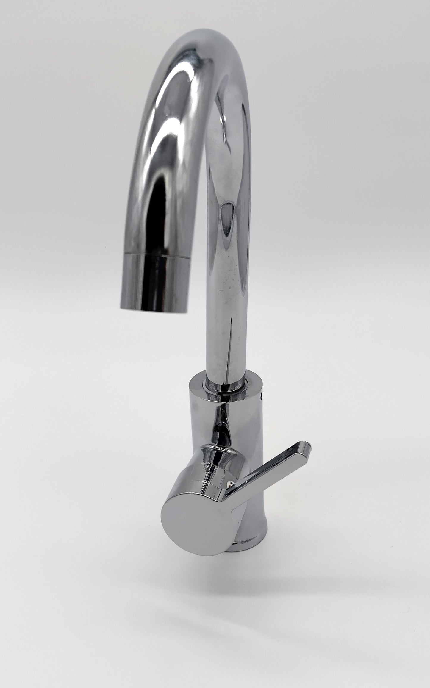 Kitchen Sink Tap. 30 x 15cm. Transform your kitchen with the practical and stylish Kitchen Sink Tap.