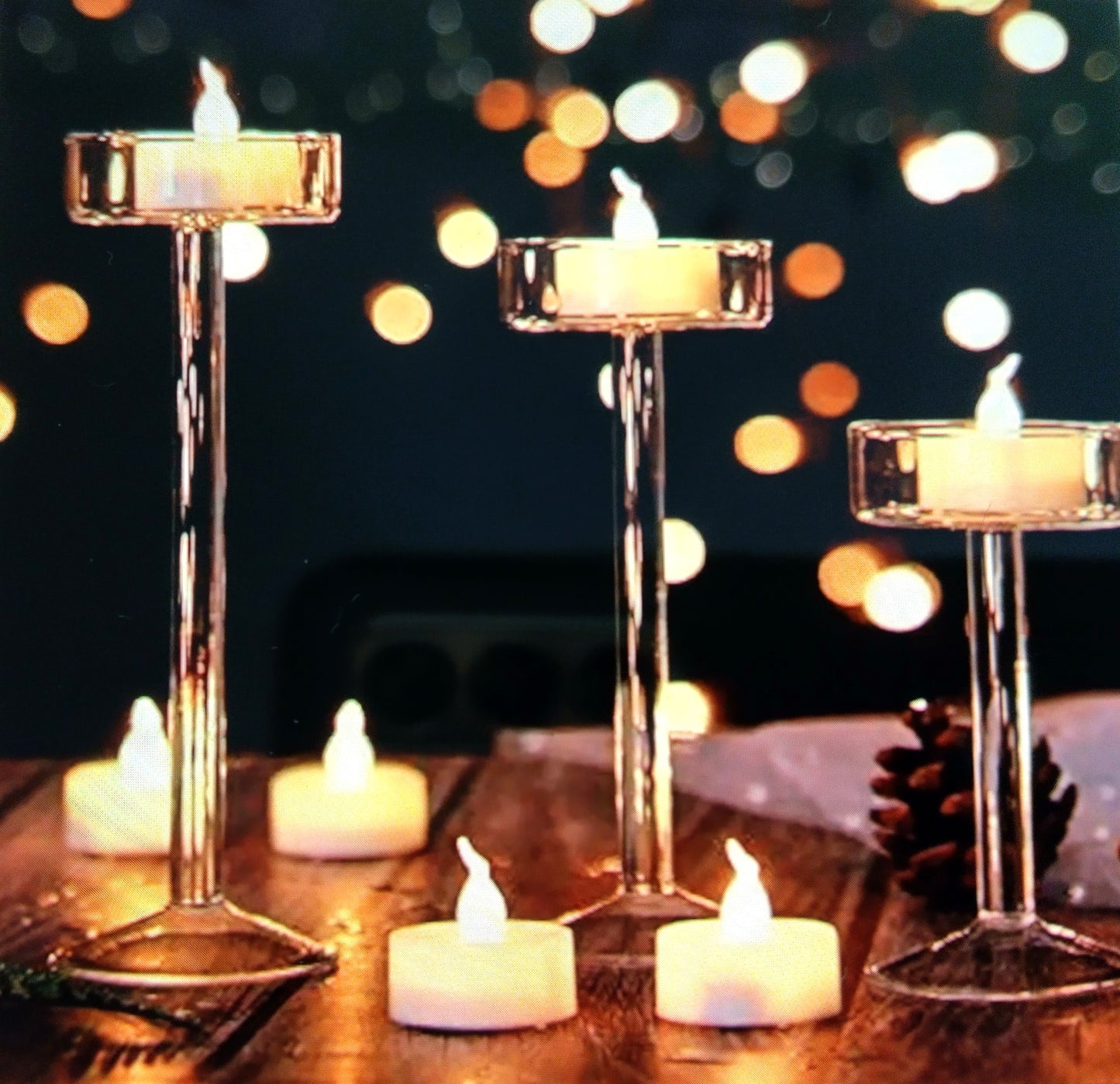 FLAMELESS LED Tea Lights 24 pcs. Add a cozy, flickering ambiance to any setting with these Flameless LED Tea Lights.