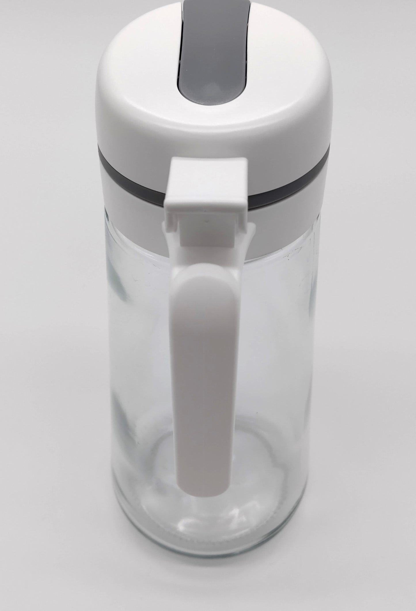 850 ml. Glass Auto Flip Oil Dispenser. Upgrade your kitchen with the 850ml Glass Auto Flip Oil Dispenser.