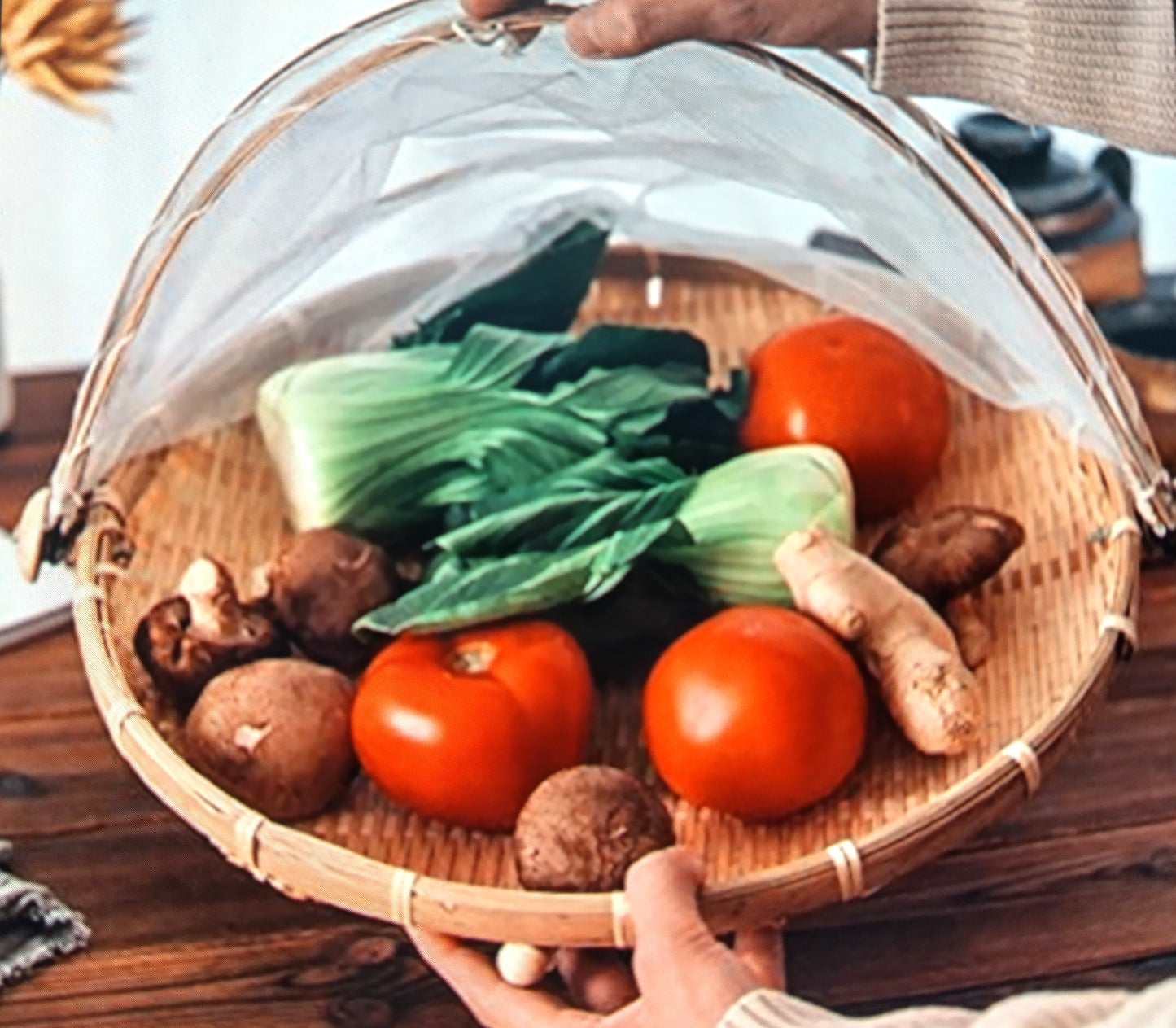 Round Bamboo Food Tent. 42 cm Foldable. Add style and protection to your meals!