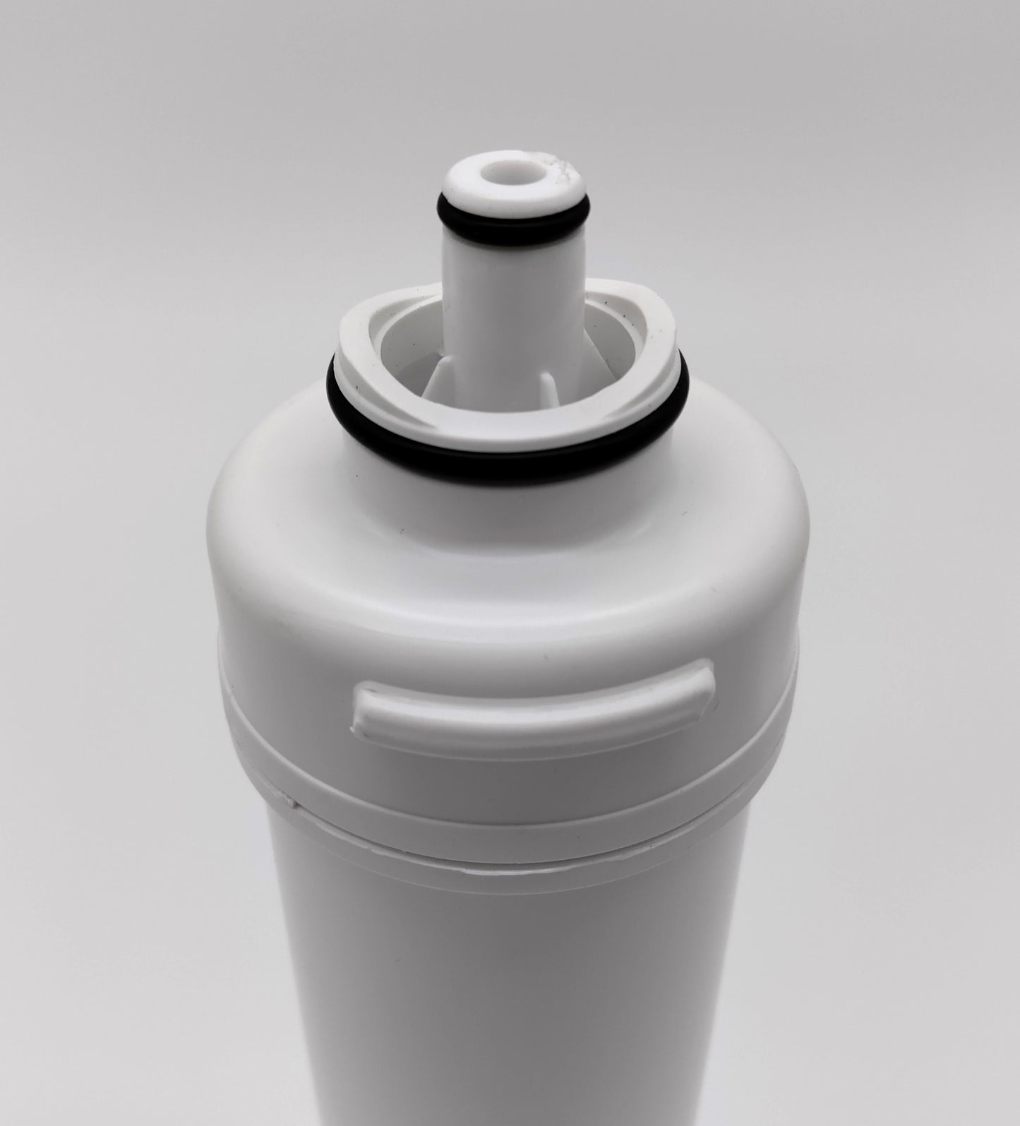 THE WATER 2. Filter-Replacement Capsule for 2.0 . Maintain the high performance of your water filtration system with THE WATER 2. Filter-Replacement Capsule.