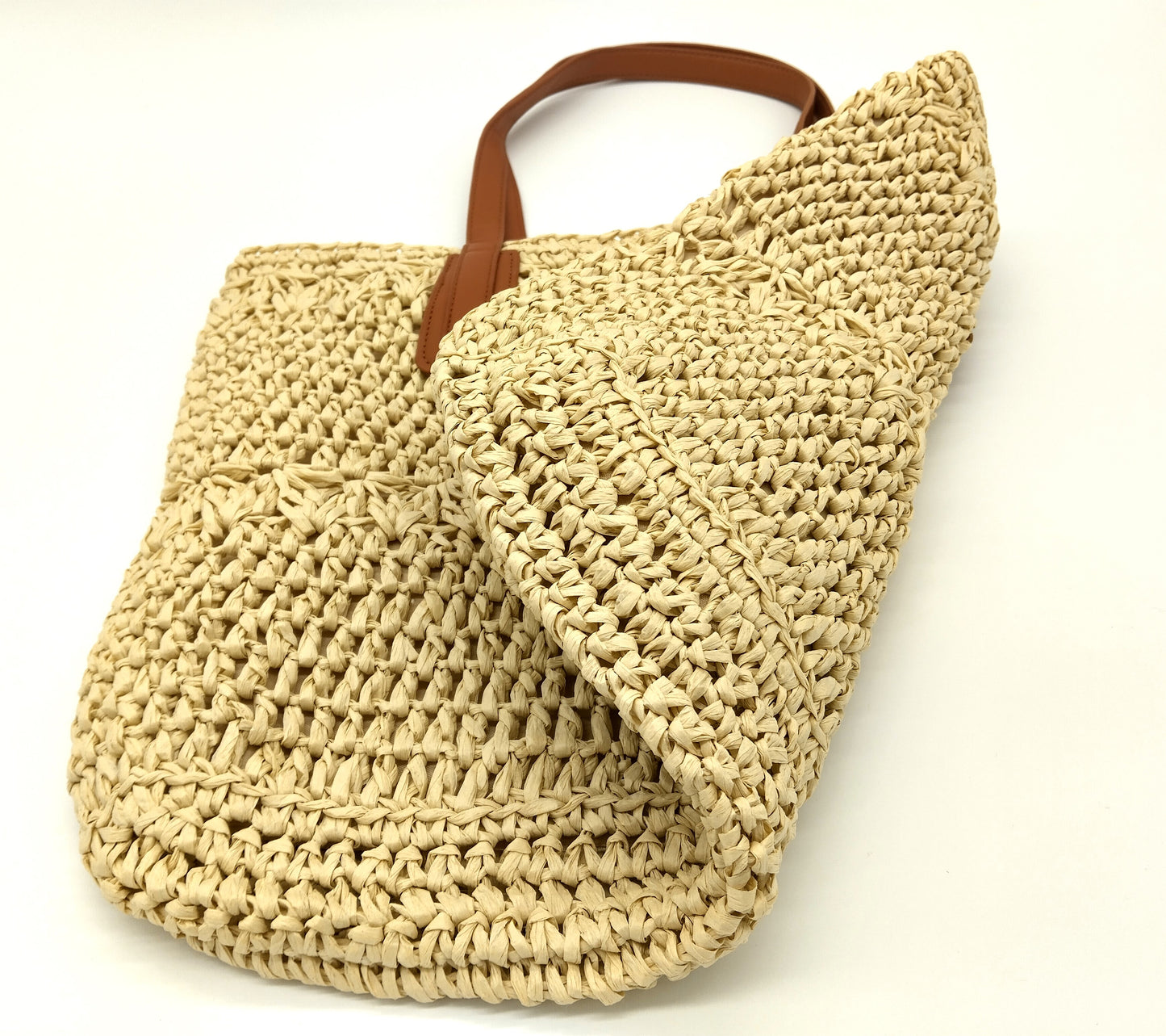 Straw Shoulder Bag. Order Now and Elevate Your Everyday Look!