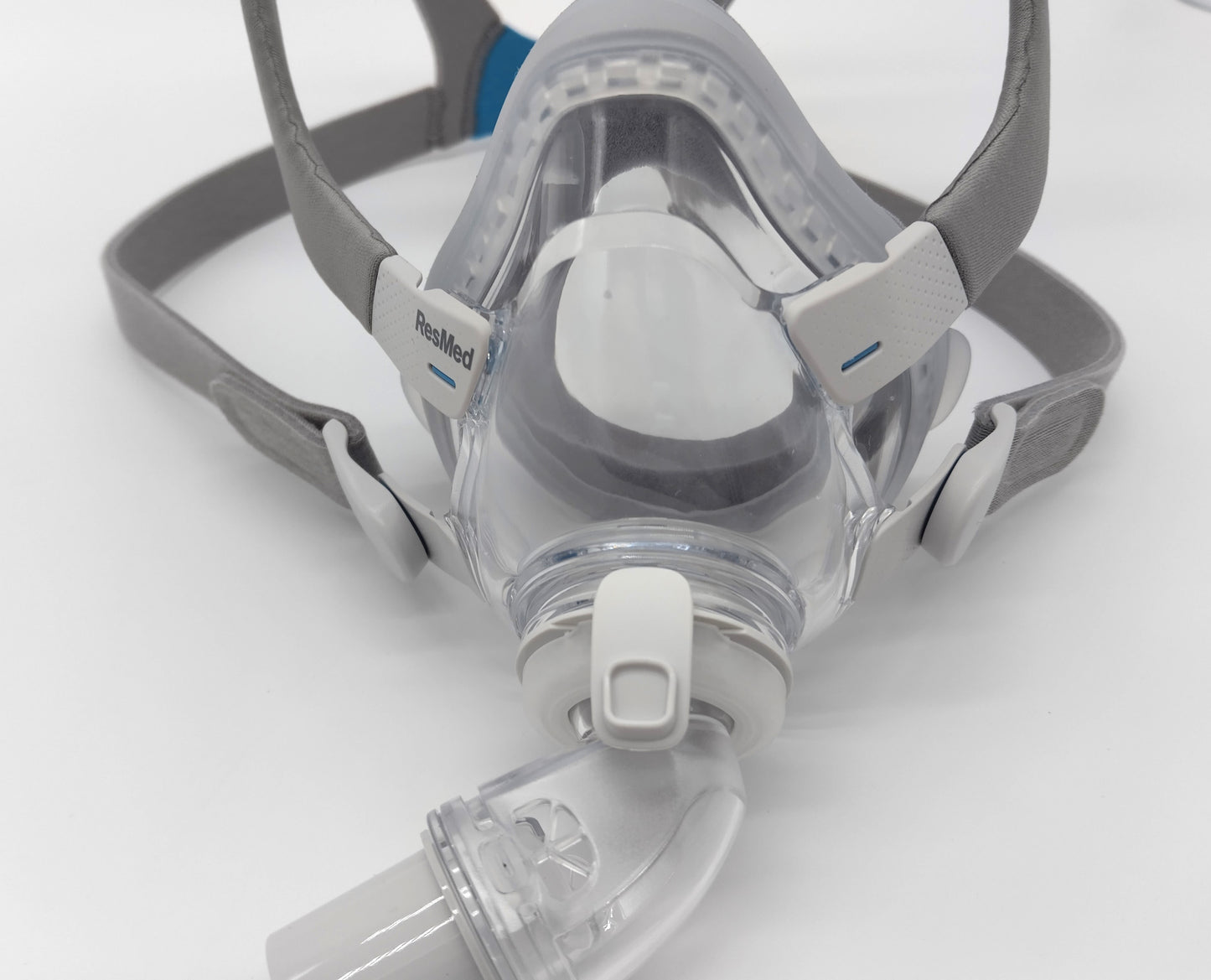 ResMed AirFit F20 Full Face Mask. Size S. Elevate your CPAP therapy with a mask designed for comfort and effectiveness today!