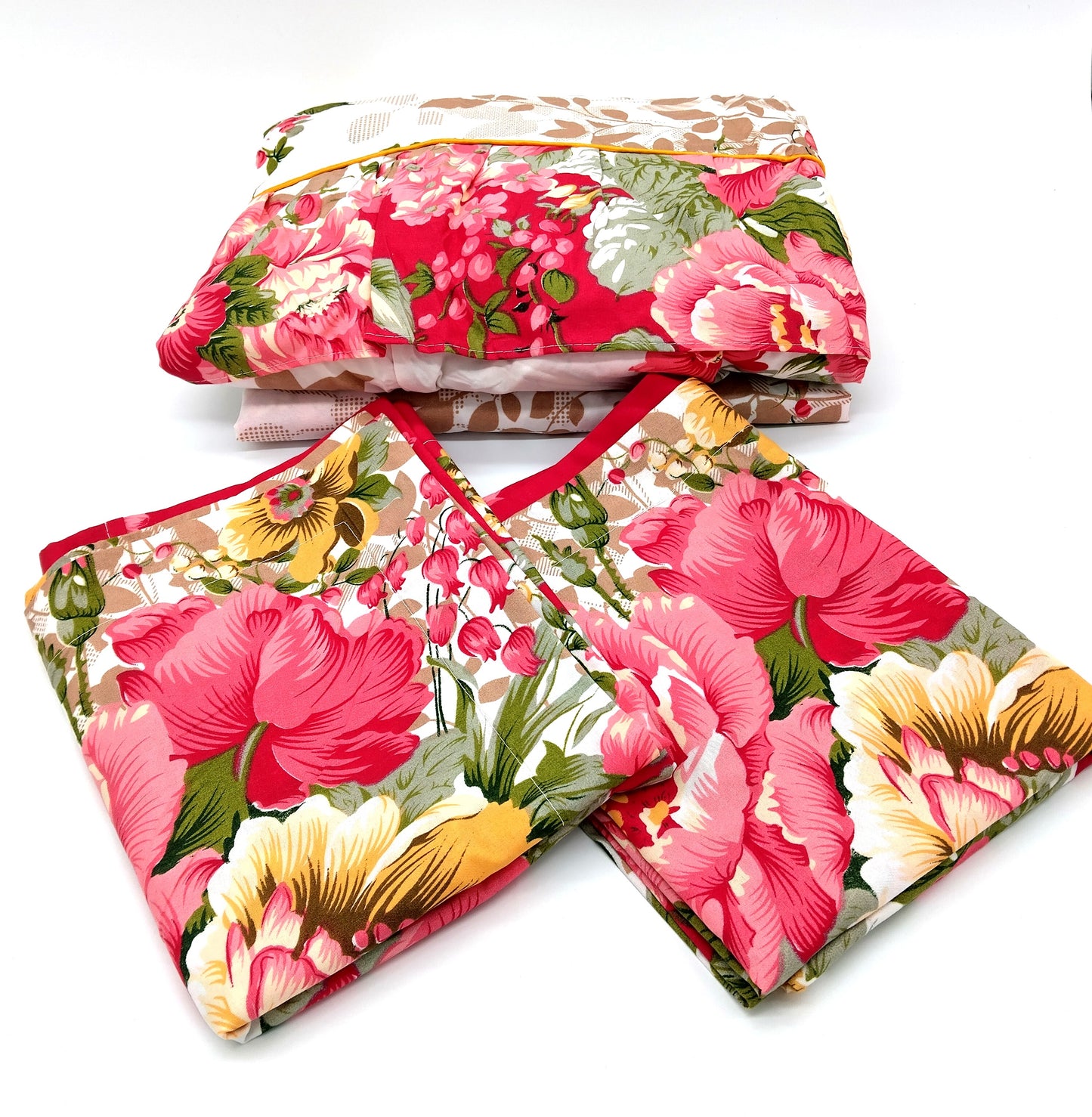 Fioral printed fitted sheet with matching skirt and 2 pillowcases. Refresh your bedroom with this floral bedding set for a stylish, coordinated look!