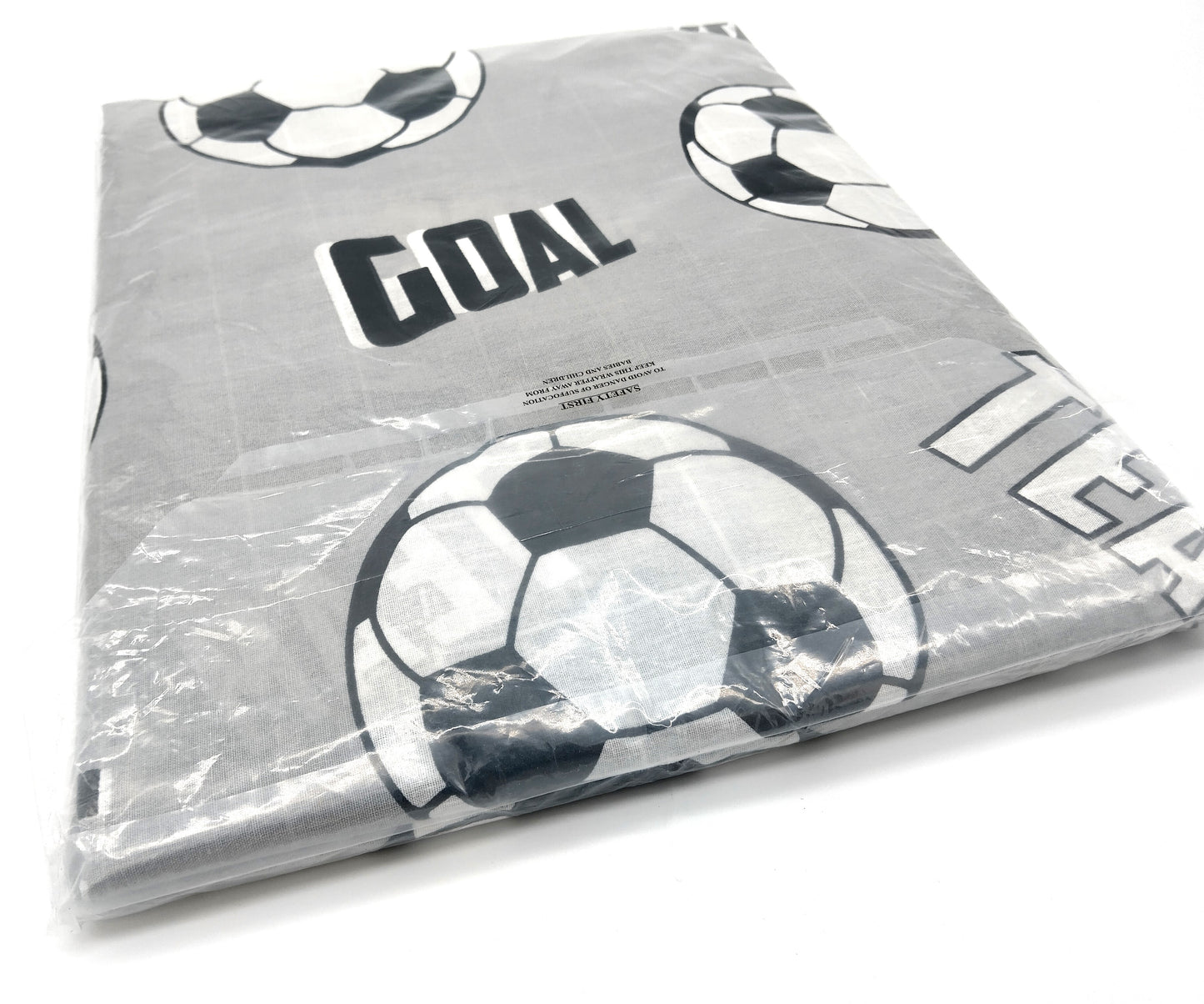 OHS Football Duvet Set Single. Transform your child's bedroom with the OHS Football Duvet Set Single.