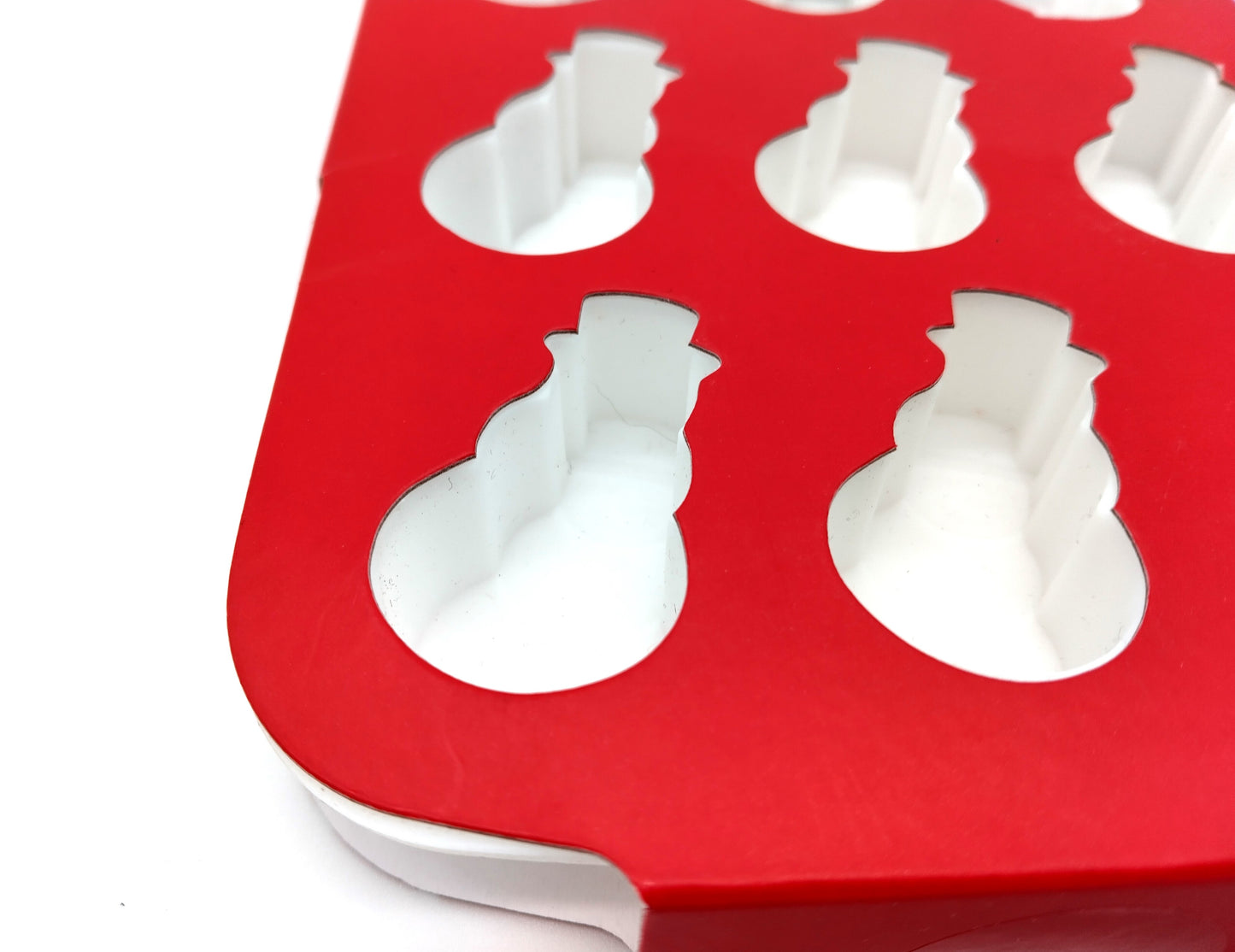 Eddingtone 12 Cup Christmas Snowman Silicone Tray. Ice Cubes , Chocolates , Jellies