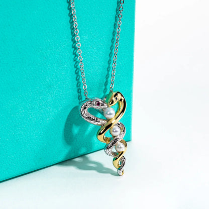 Exquisite Snake Pendant Necklace.