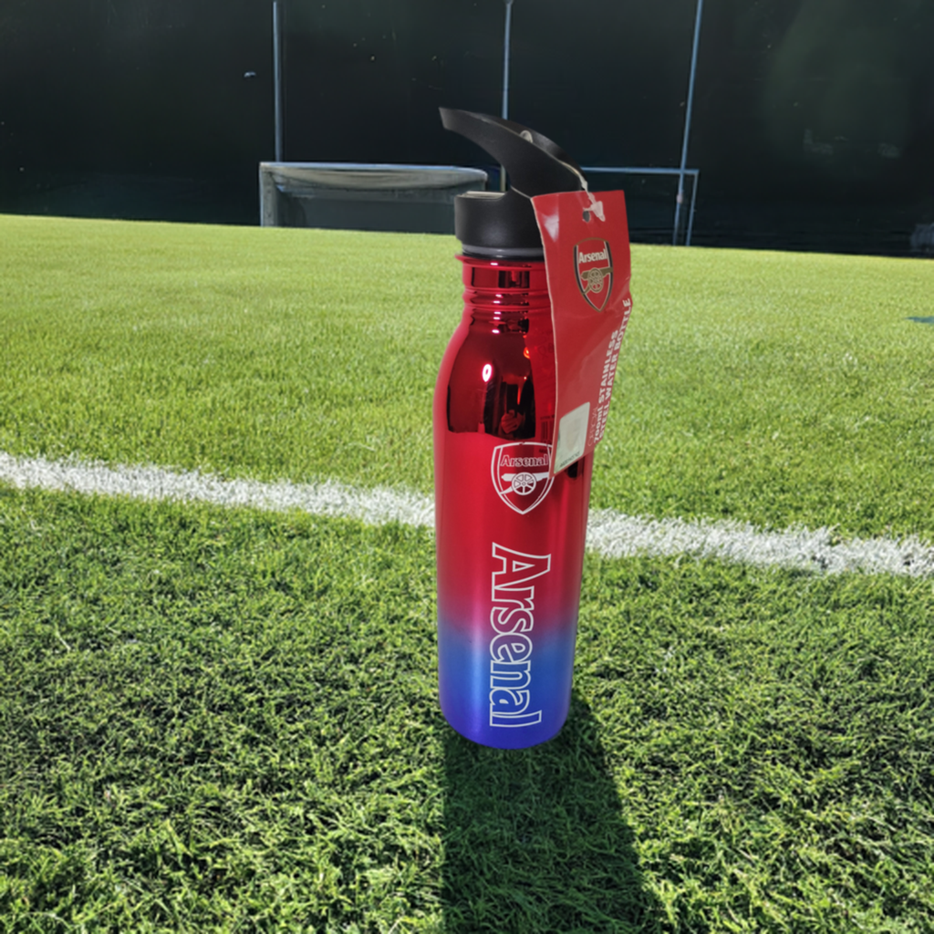 ARSENAL FC. 700ml. Water Bottle.  Stay Hydrated in Style.